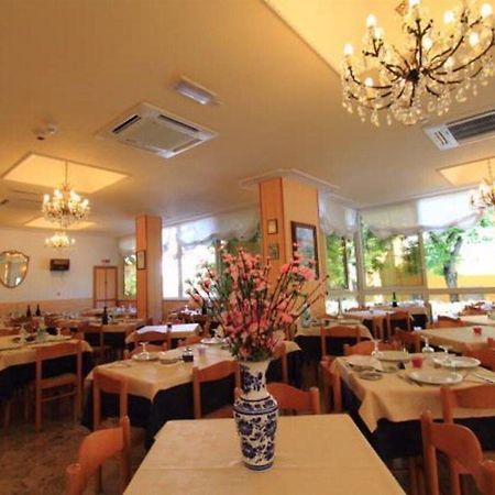 Hotel Moby Dick ริมินี ภายนอก รูปภาพ