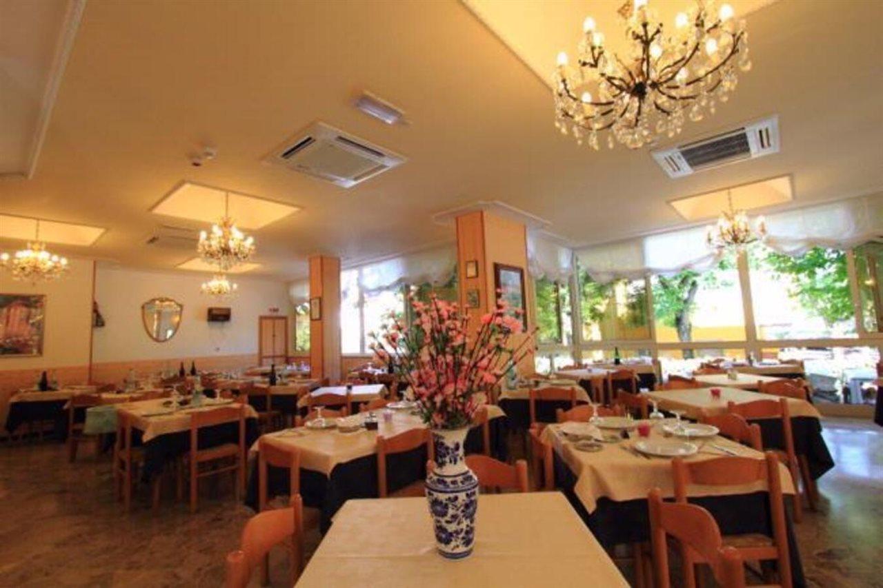 Hotel Moby Dick ริมินี ภายนอก รูปภาพ