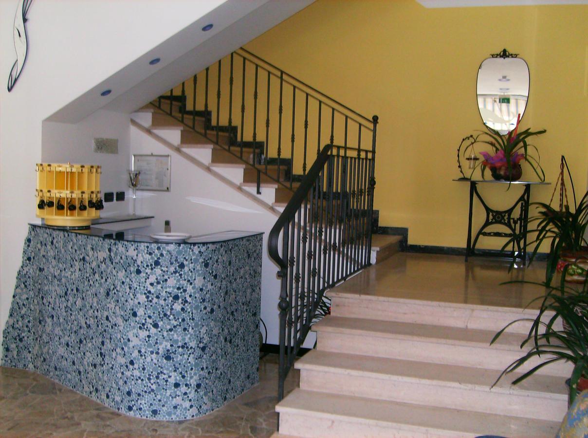 Hotel Moby Dick ริมินี ภายนอก รูปภาพ